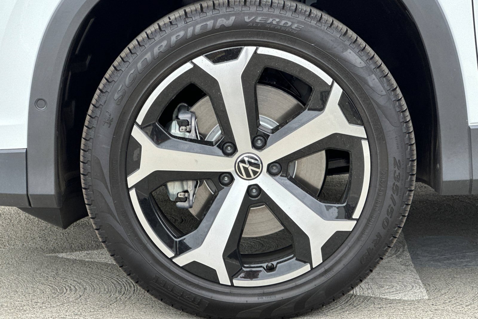 New 2026 Volkswagen Tiguan SE AWD/4WD image 25