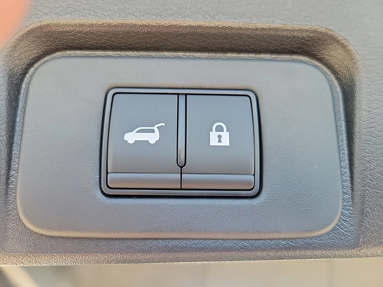 Certified 2026 Nissan Rogue SV AWD/4WD image 11