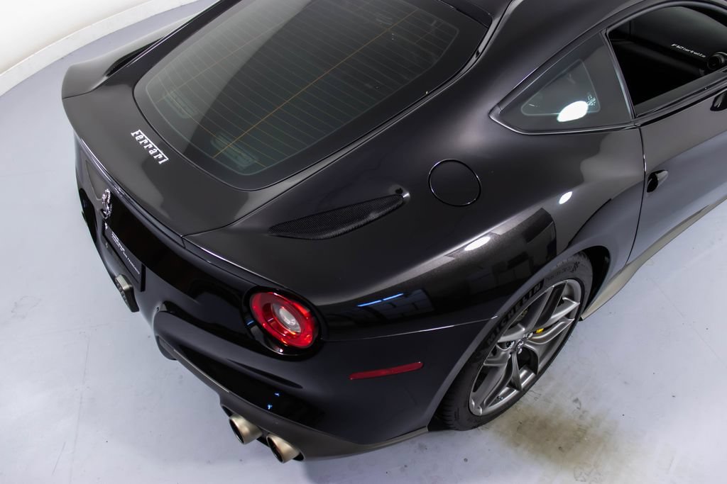 Used 2014 Ferrari F12 Berlinetta RWD image 20