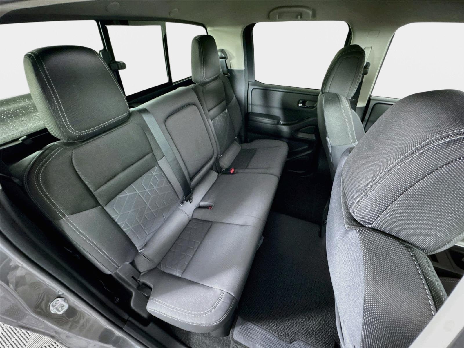Certified 2026 Nissan Frontier SV w/ SV Convenience Package RWD image 25