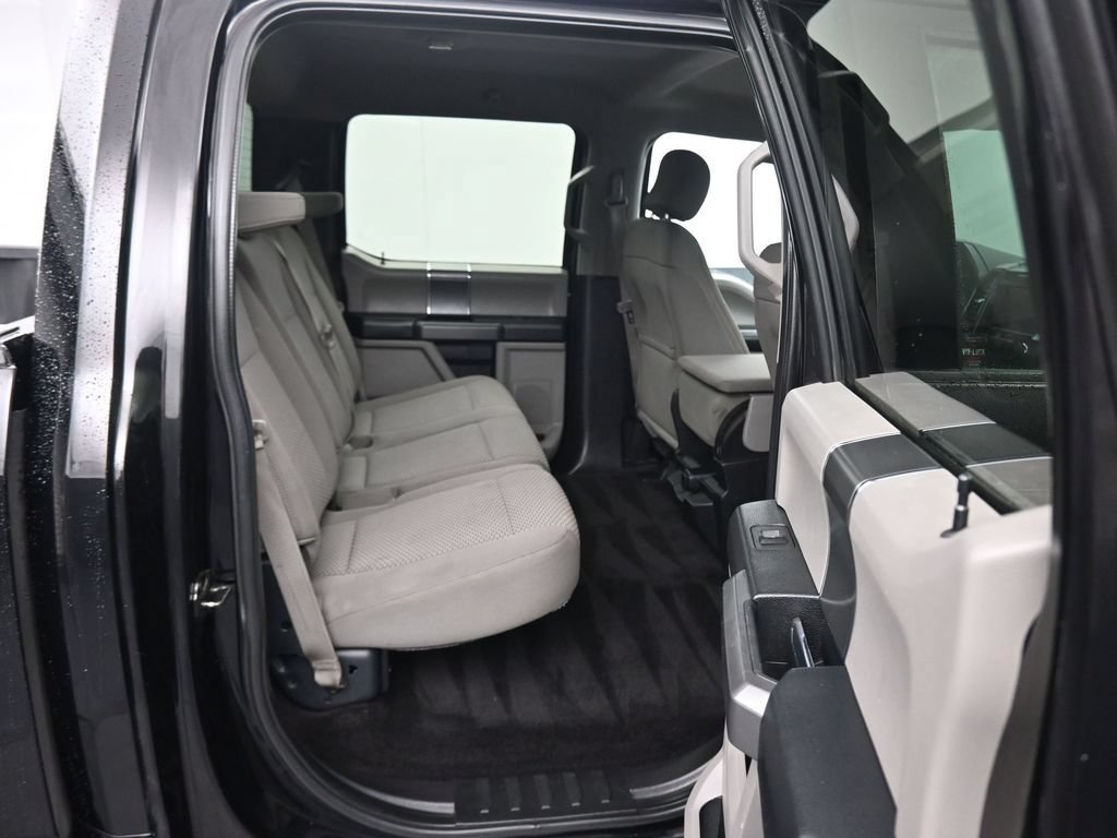 Used 2017 Ford F150 XLT w/ Equipment Group 301A Mid AWD/4WD image 40