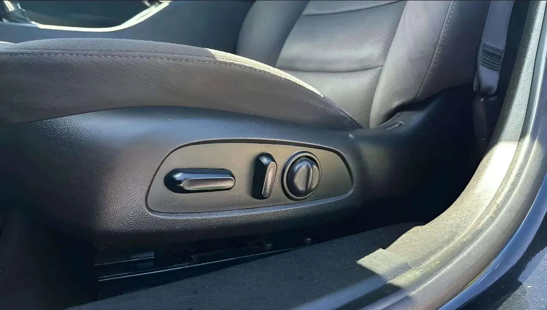 Used 2020 Chevrolet Malibu LT image 14