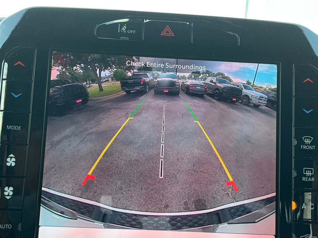 New 2026 RAM 1500 4x4 Crew Cab image 9