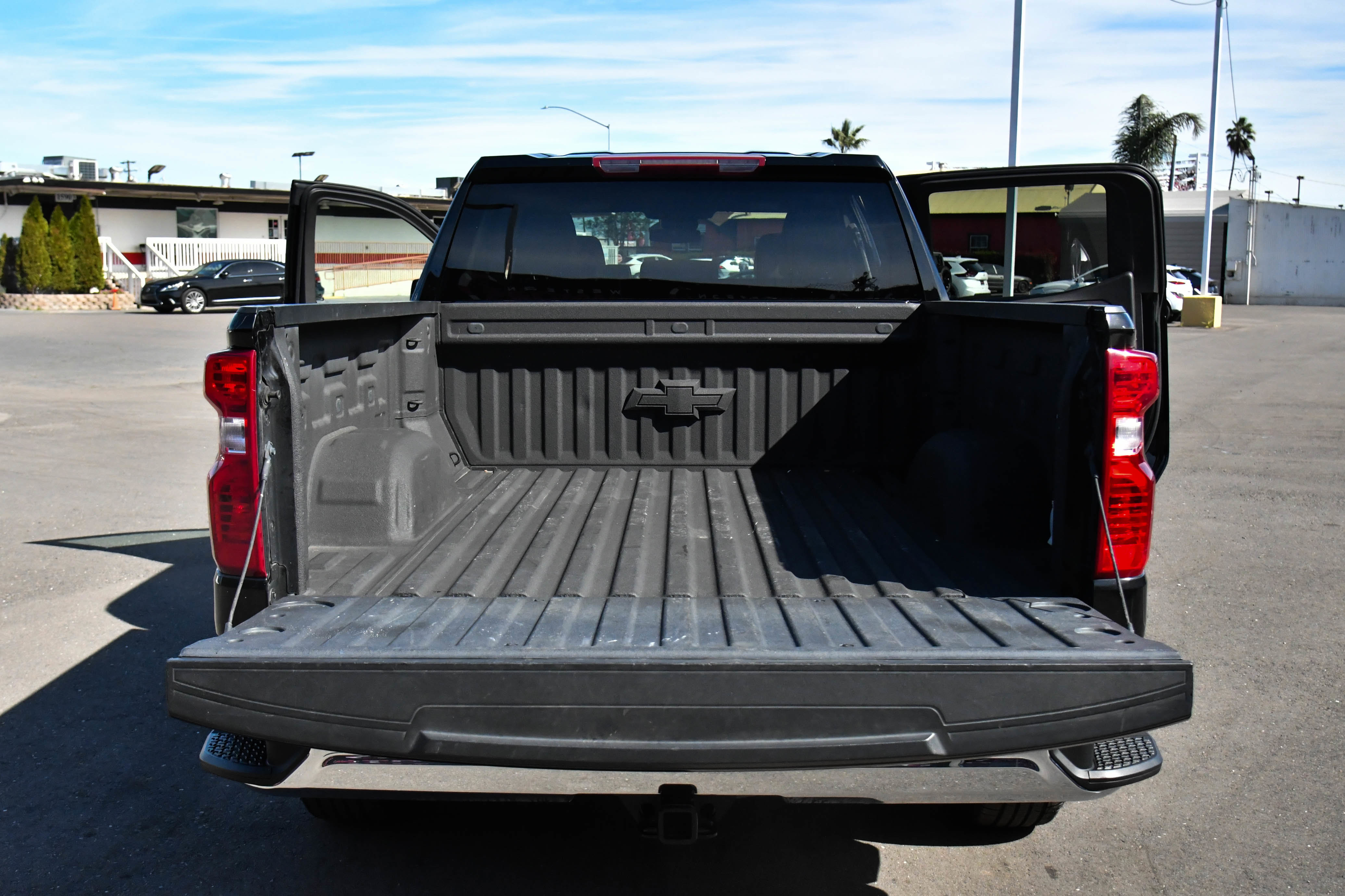 Used 2024 Chevrolet Silverado 1500 LT w/ Protection Package AWD/4WD image 37