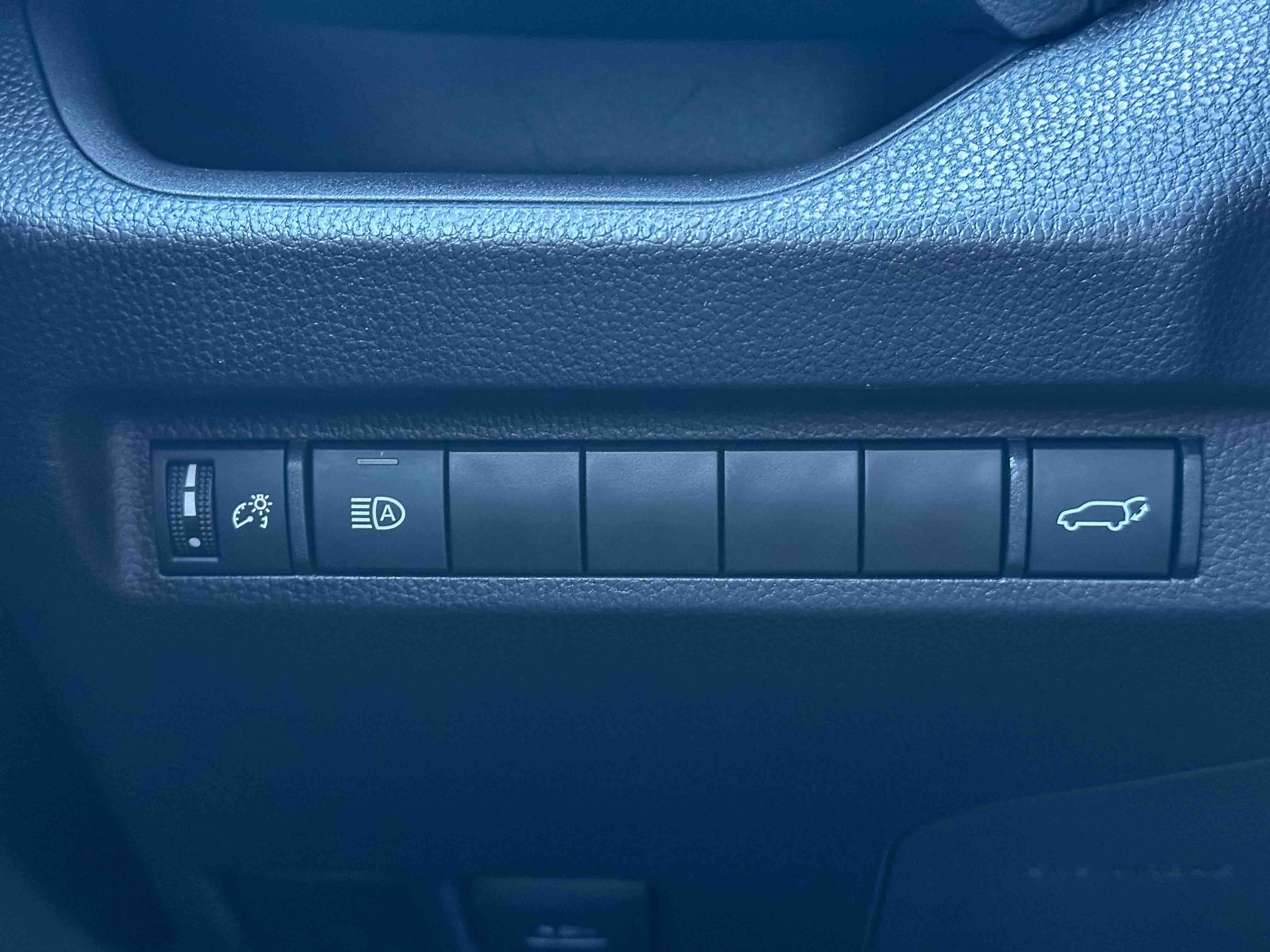 Used 2024 Toyota RAV4 XLE Premium image 36