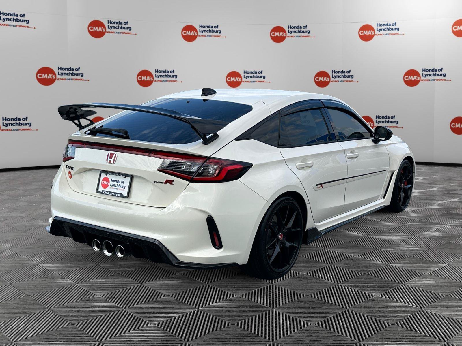Used 2024 Honda Civic Type R image 5