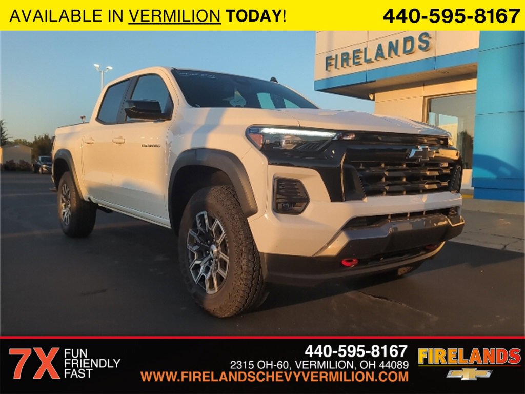 Used 2024 Chevrolet Colorado Z71 w/ Z71 Convenience Package 2