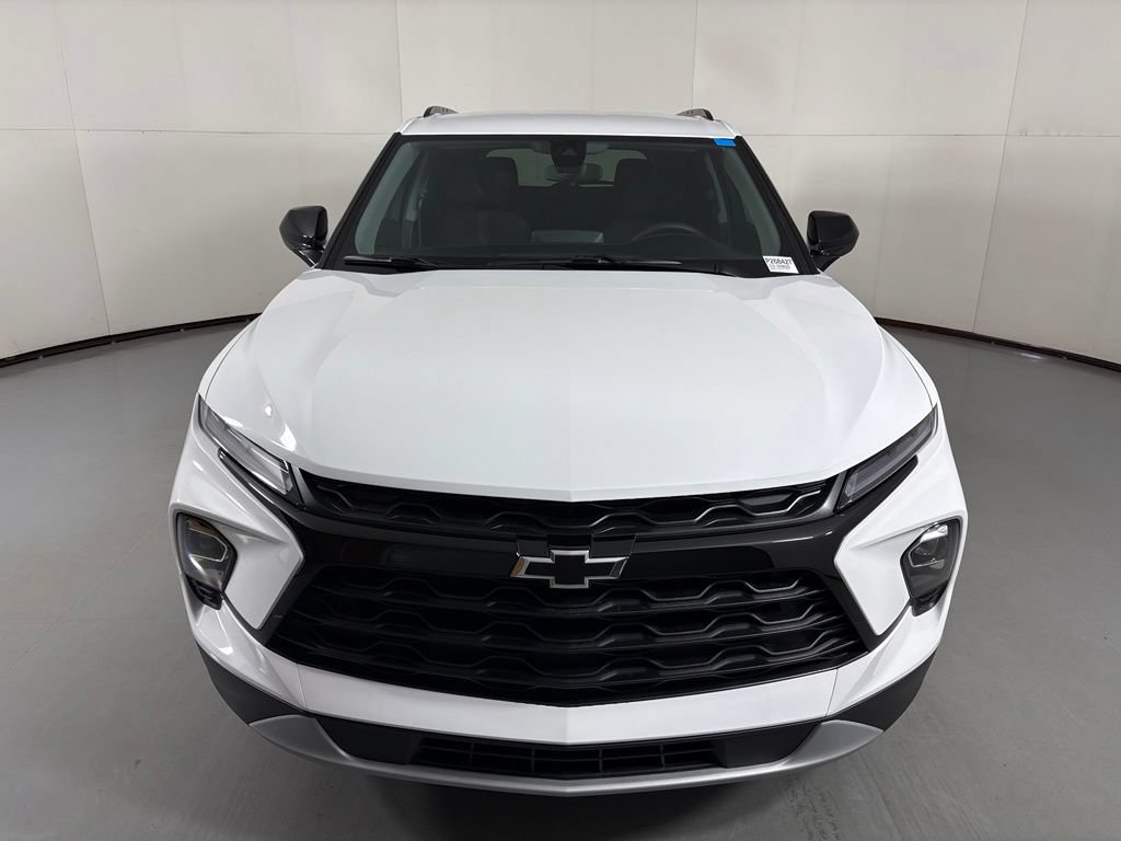 New 2026 Chevrolet Blazer LT w/ Midnight/Sport Edition FWD image 4