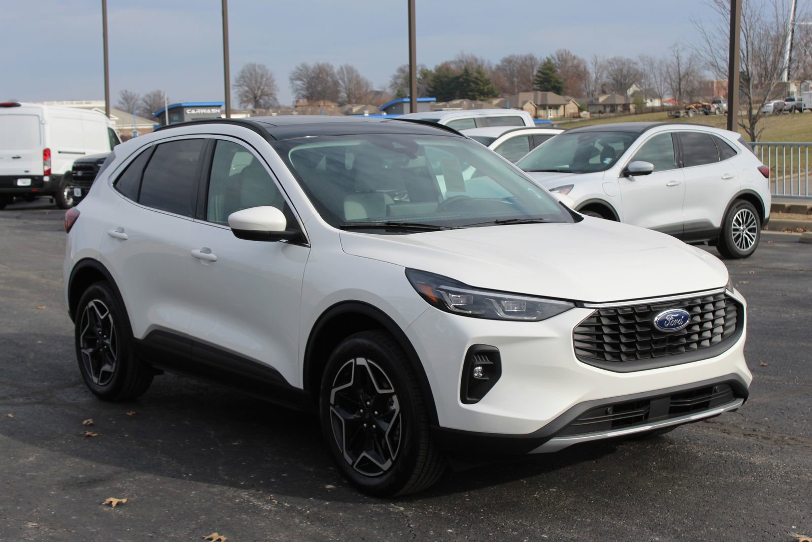 New 2026 Ford Escape Platinum image 9