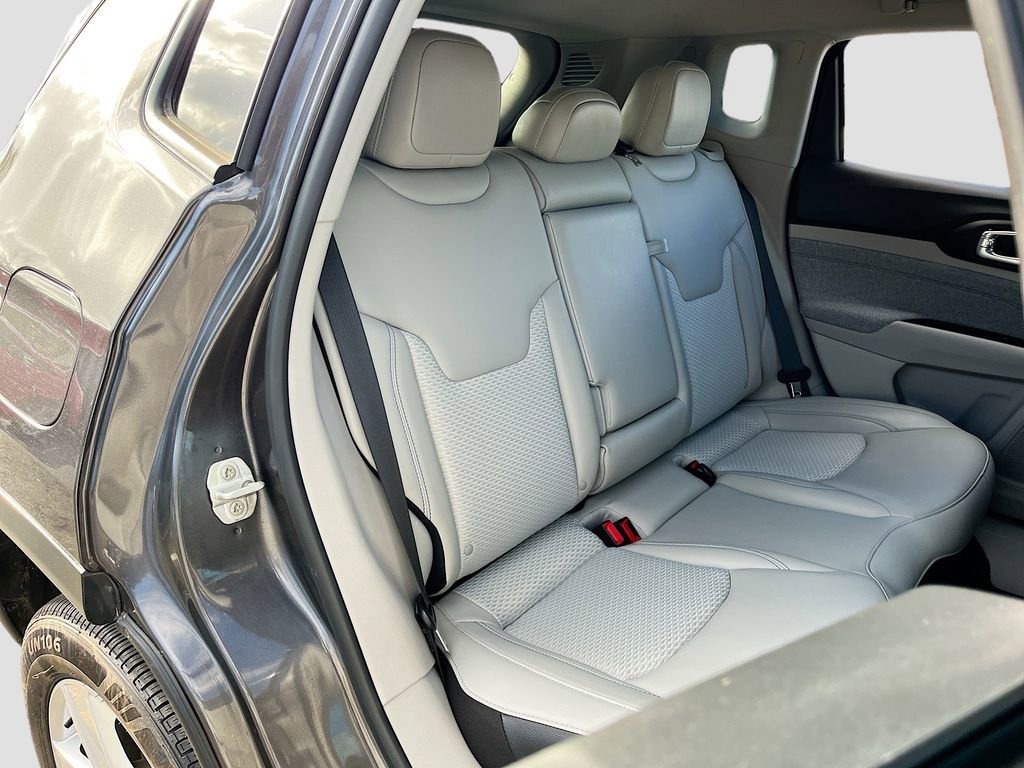 Certified 2022 Jeep Compass Latitude image 24