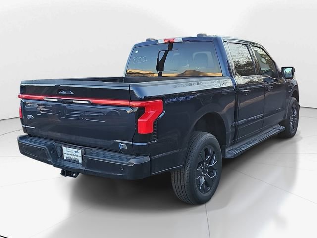 Used 2022 Ford F150 Lightning Lariat image 3