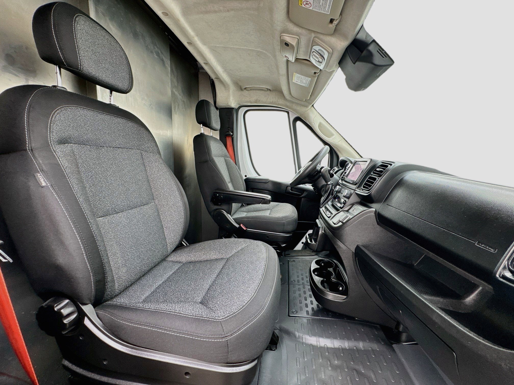 Used 2023 RAM ProMaster 3500 w/ Driver Convenience Group FWD image 18