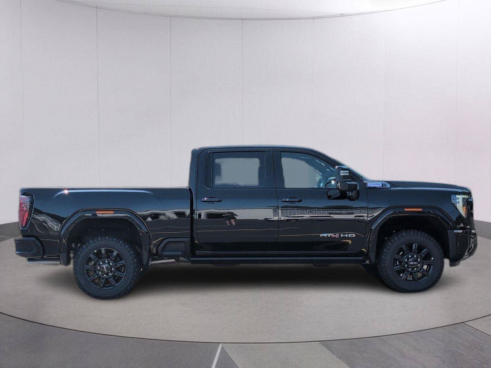 New 2026 GMC Sierra 2500 AT4 w/ AT4 Premium Plus Package AWD/4WD image 6