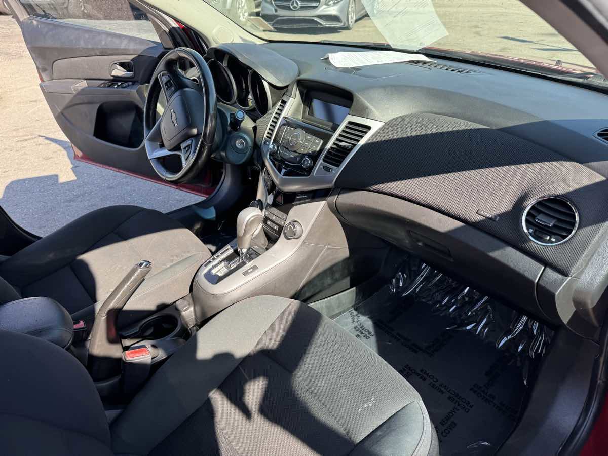 Used 2012 Chevrolet Cruze Eco image 13