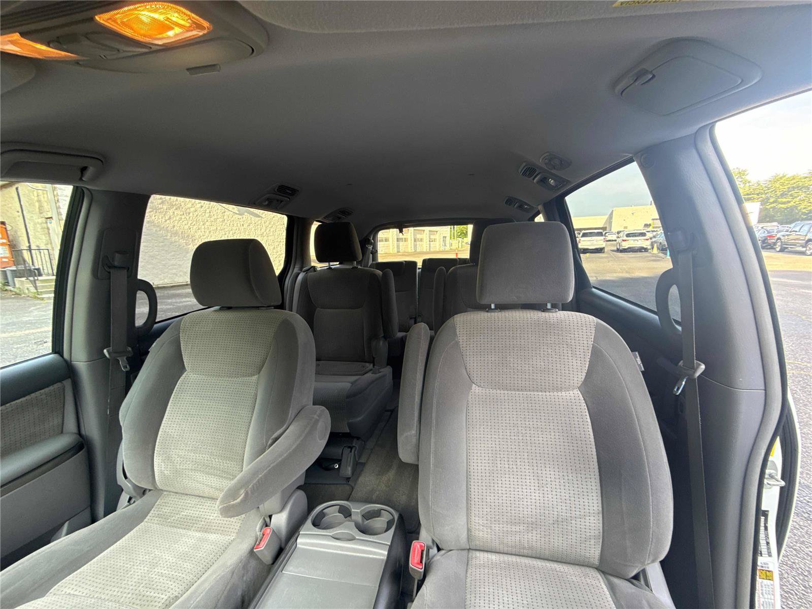Used 2010 Toyota Sienna FWD image 23
