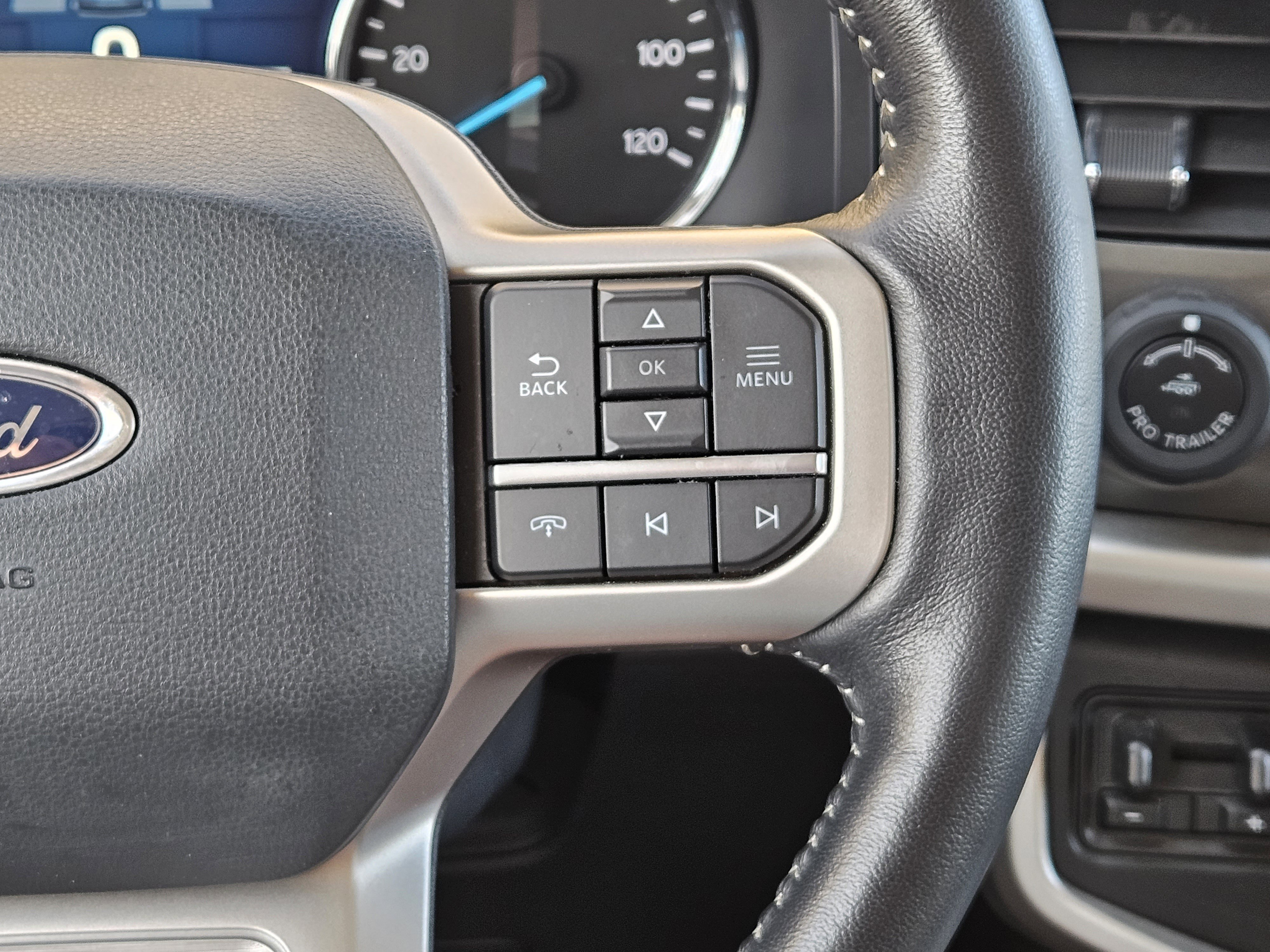 Used 2023 Ford Expedition XLT image 29