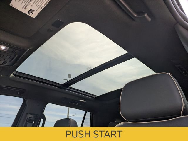 Used 2023 Chevrolet Tahoe Premier w/ LPO, Illumination Package RWD image 17
