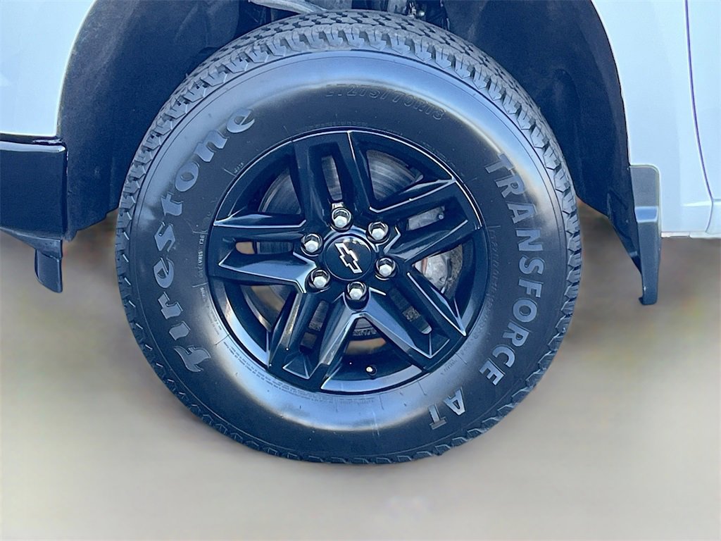Used 2024 Chevrolet Silverado 1500 Custom Trail Boss image 32