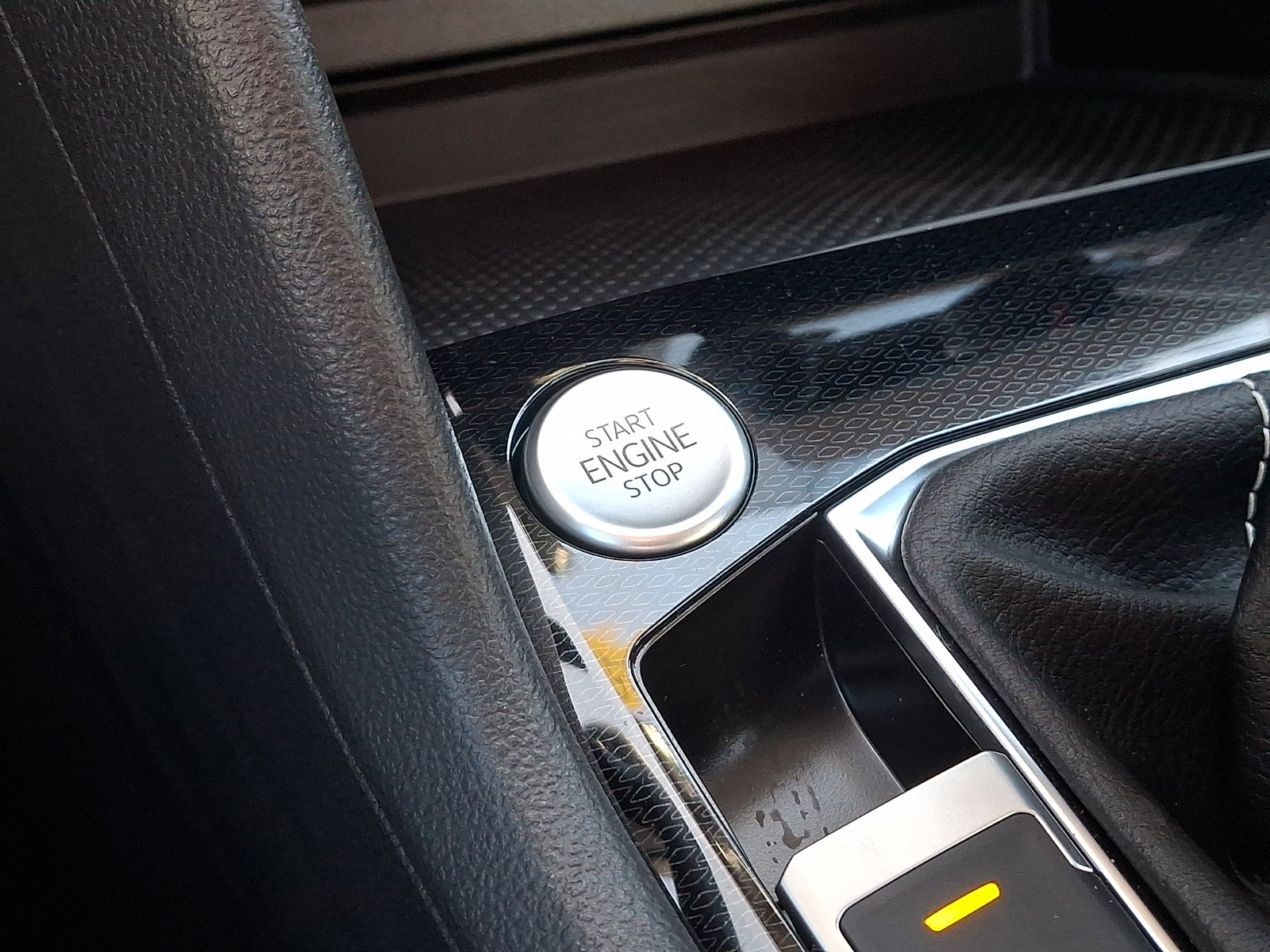 New 2026 Volkswagen Taos S image 17