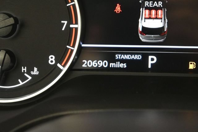 Used 2025 Nissan Rogue SV FWD image 15