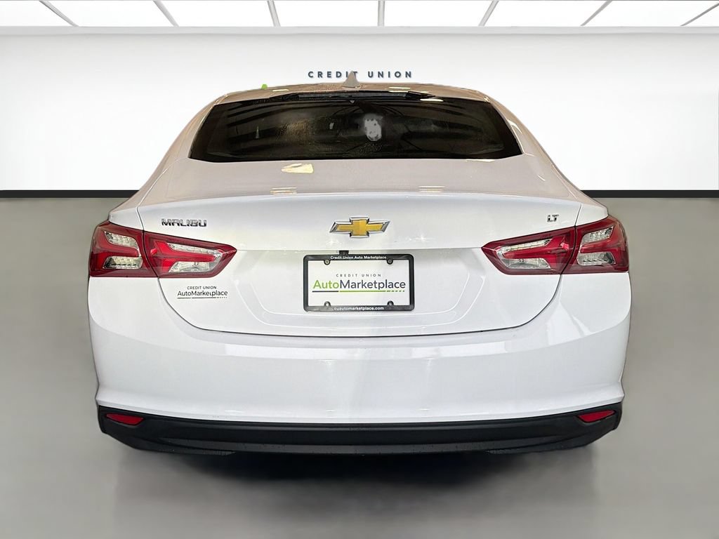 Used 2021 Chevrolet Malibu LT FWD image 5