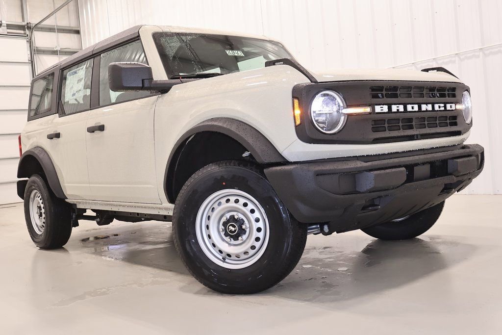 New 2026 Ford Bronco 4-Door image 29