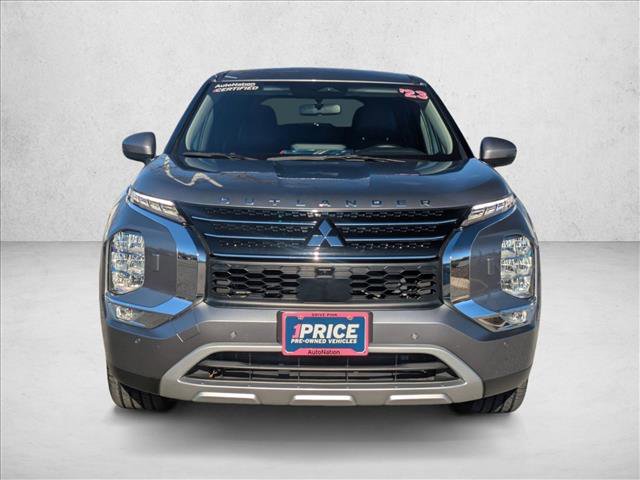 Used 2023 Mitsubishi Outlander SE image 9