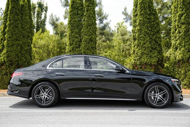 Used 2025 Mercedes-Benz E 350 4MATIC Sedan w/ Winter Package image 11