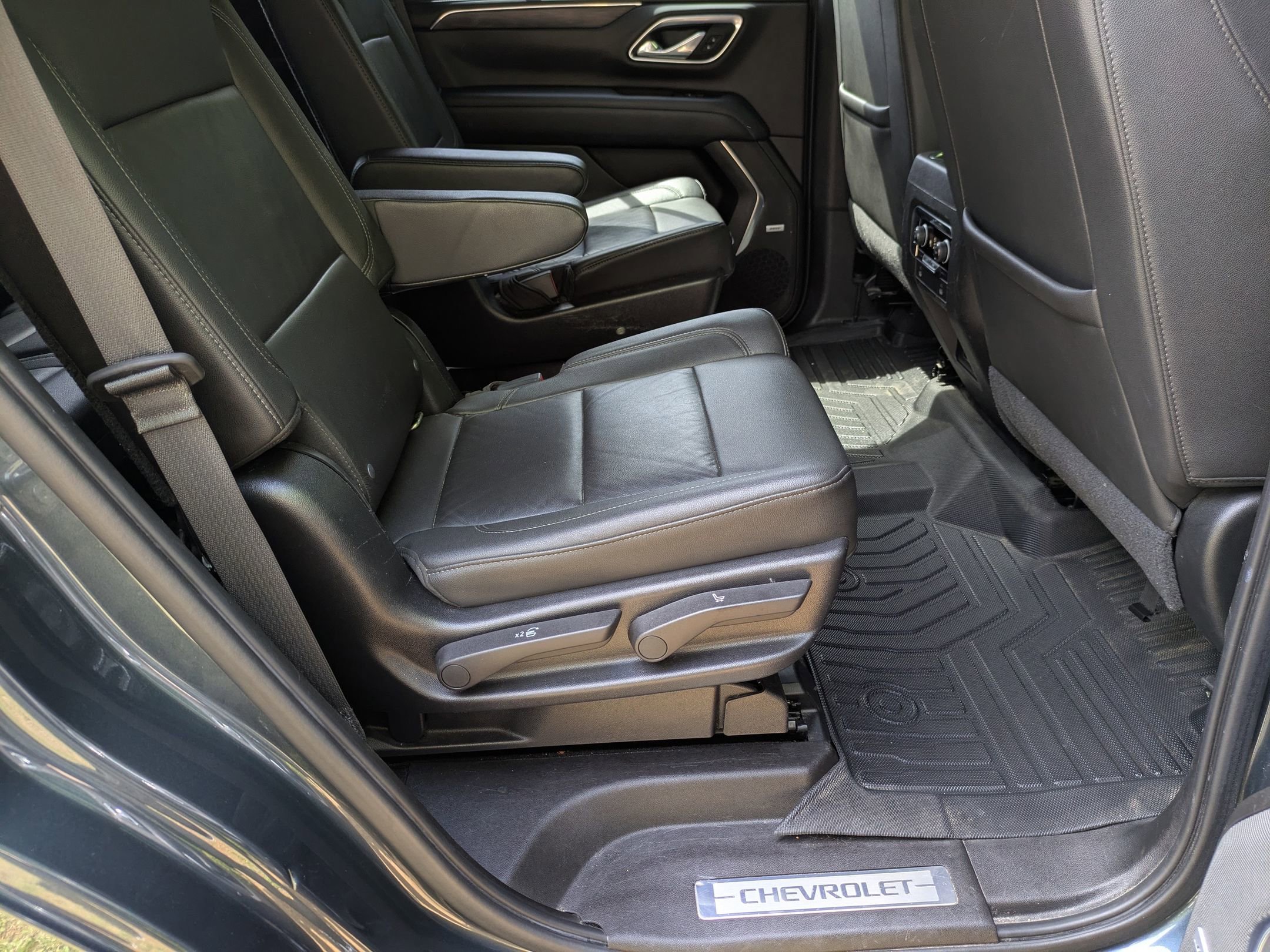 Used 2021 Chevrolet Tahoe LT AWD/4WD image 37