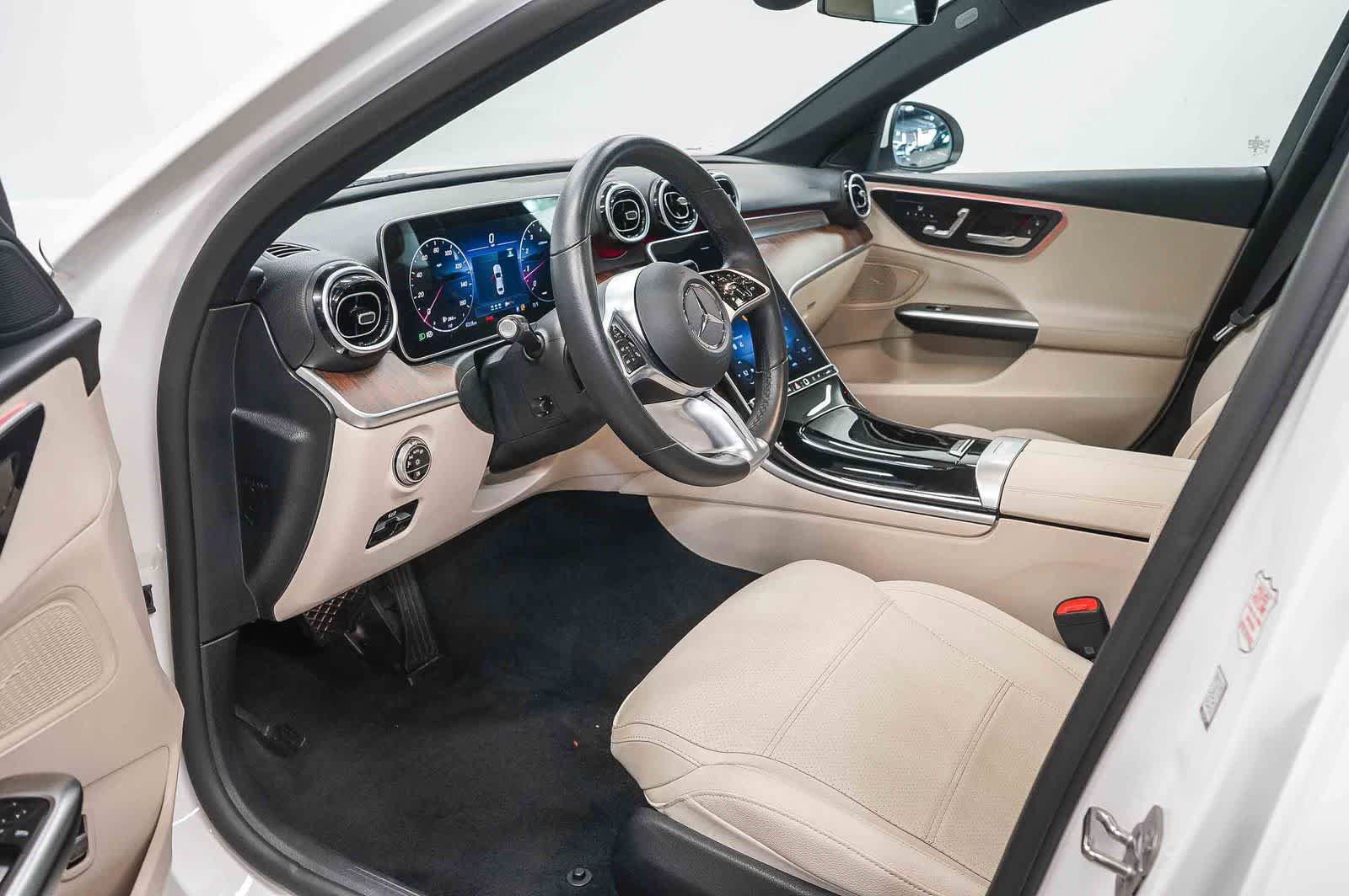 Used 2025 Mercedes-Benz C 300 4MATIC Sedan image 18