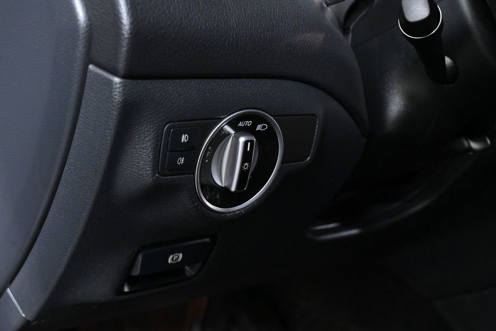 Used 2016 Mercedes-Benz GLA 250 4MATIC image 20