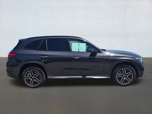 Used 2025 Mercedes-Benz GLC 300 image 4