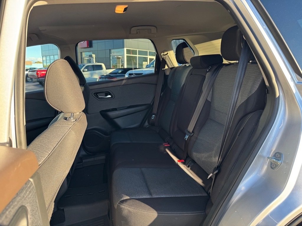 Certified 2023 Nissan Rogue SV image 11