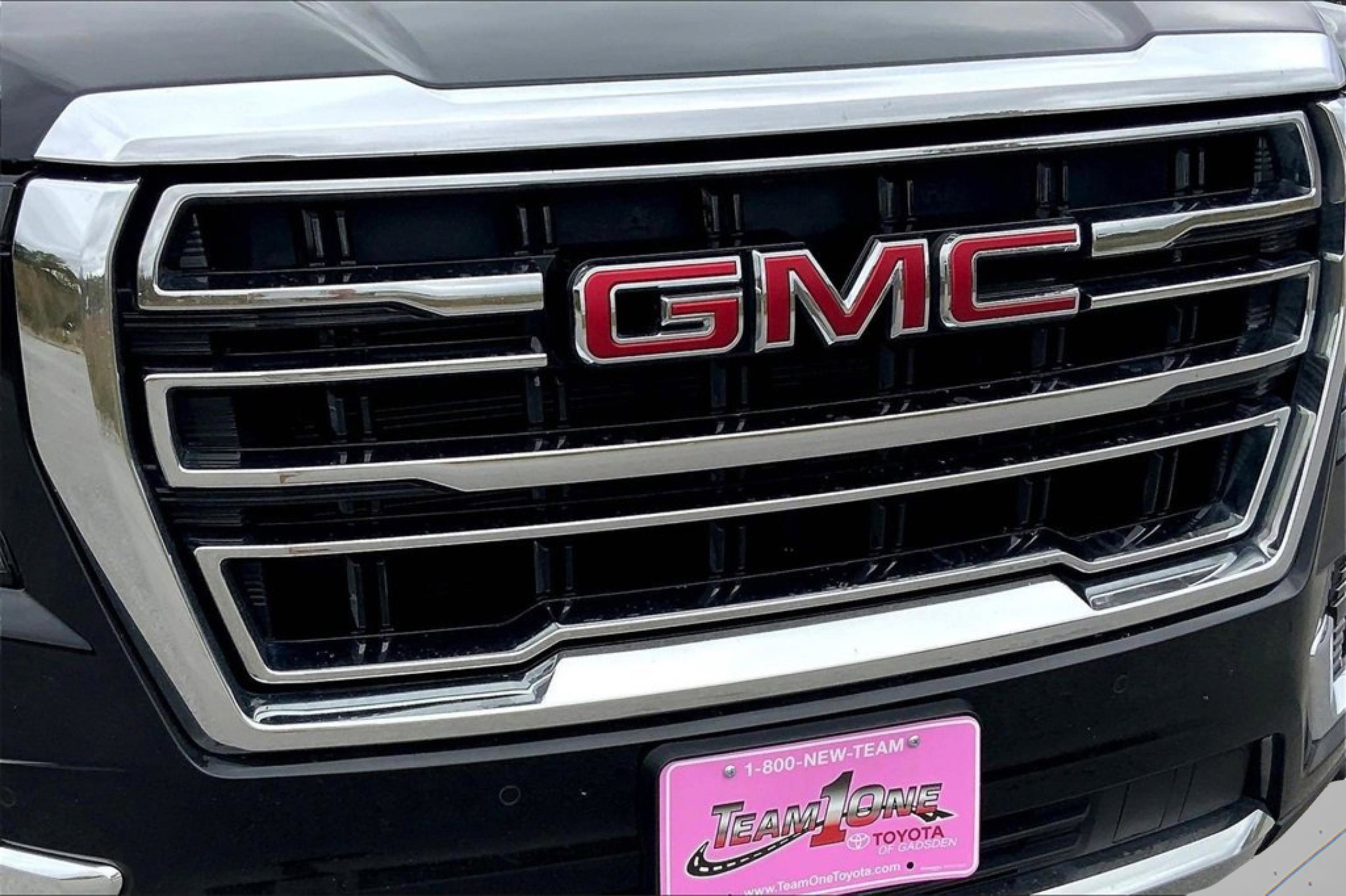 Used 2023 GMC Yukon SLT image 32