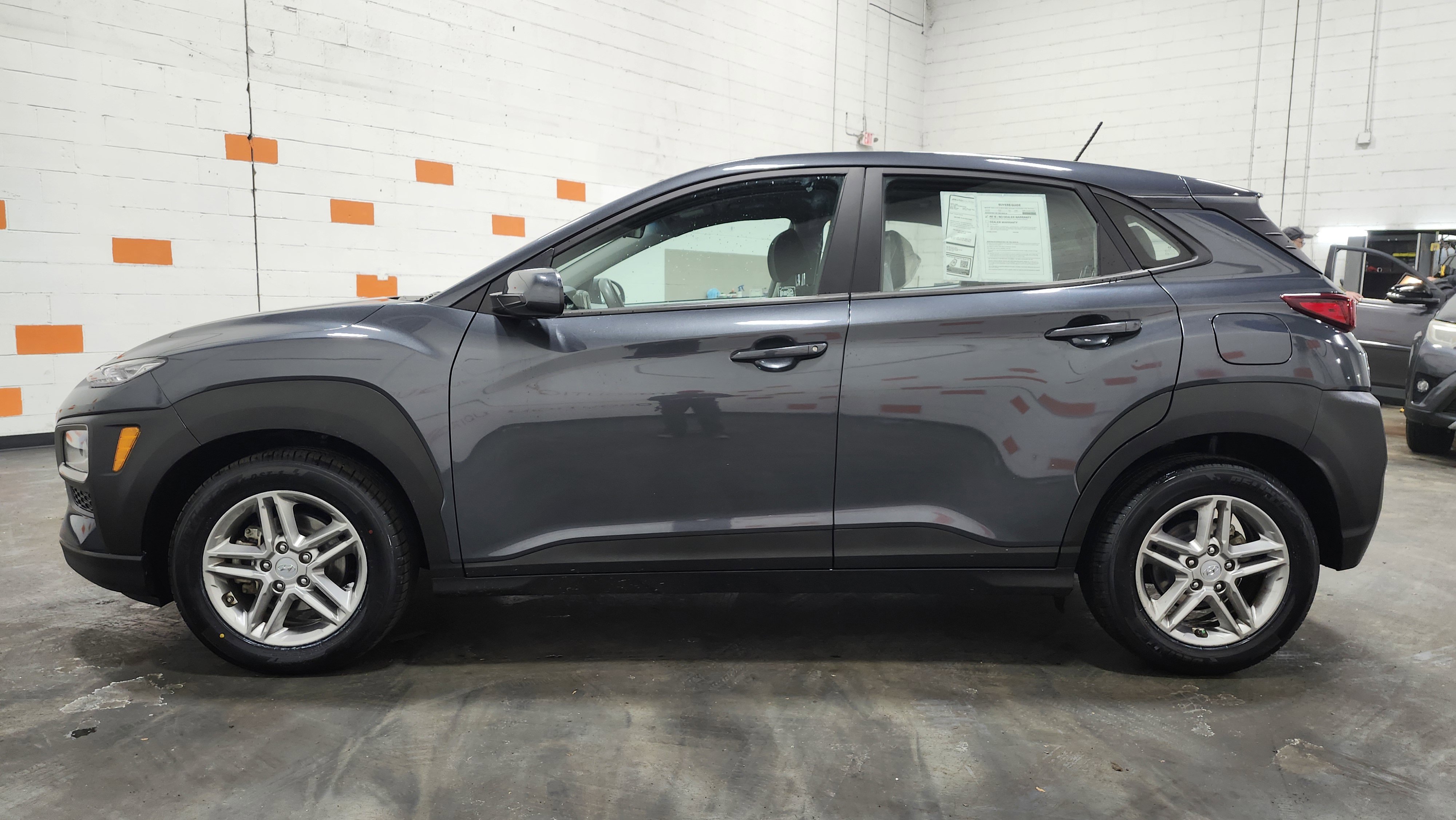 Used 2021 Hyundai Kona SE image 12