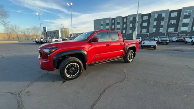 Used 2025 Toyota Tacoma TRD Off-Road image 4