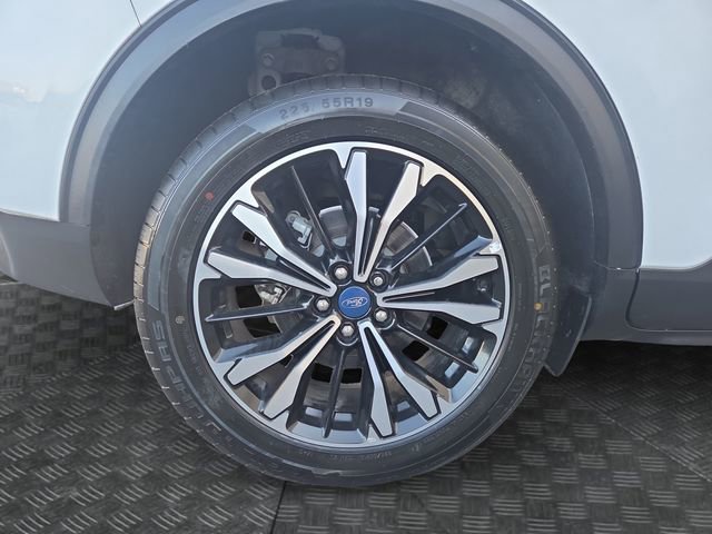 Used 2021 Ford Escape SE w/ SE Sport Appearance Package image 36