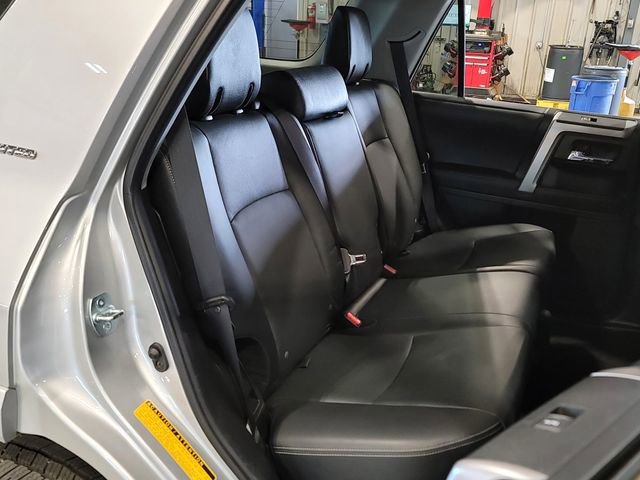 Used 2020 Toyota 4Runner Limited AWD/4WD image 26