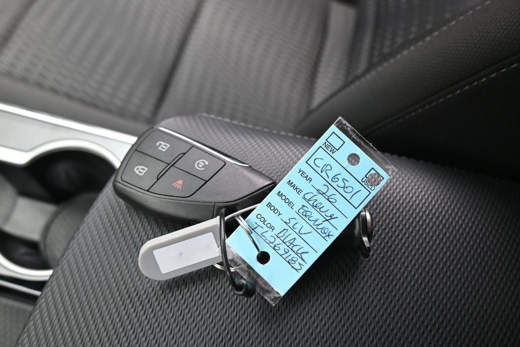 Used 2026 Chevrolet Equinox LT FWD image 24