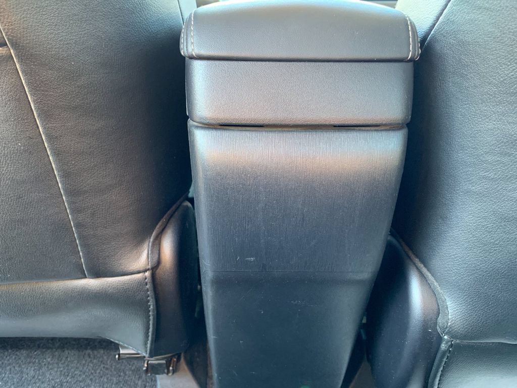 Used 2015 Toyota Prius Persona Series FWD image 15