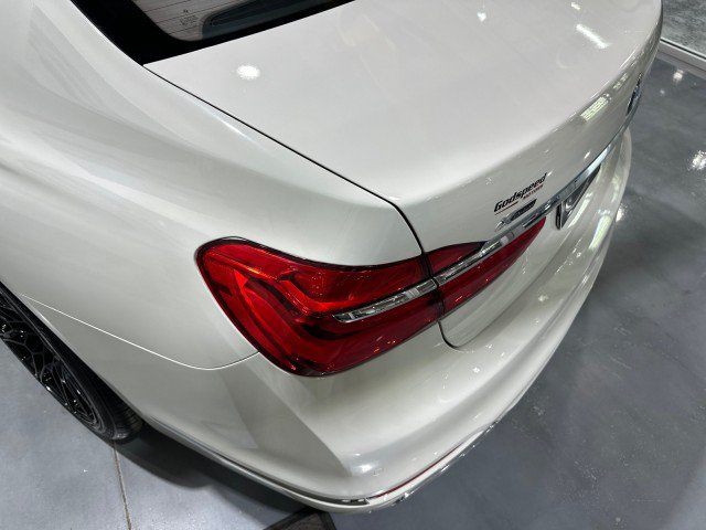 Used 2017 BMW 740i xDrive AWD/4WD image 26