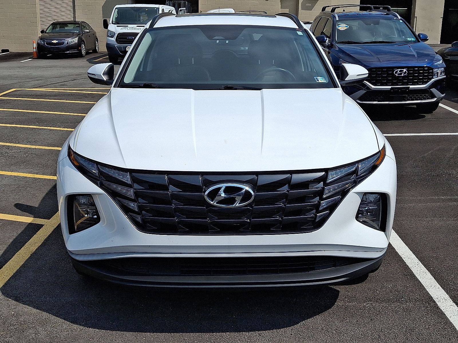 Used 2023 Hyundai Tucson SEL w/ Convenience Package AWD/4WD image 2