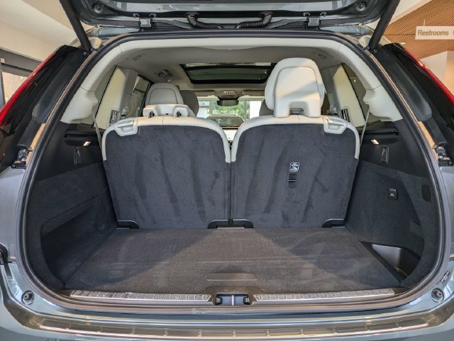New 2027 Volvo XC90 B6 Ultra AWD/4WD image 10