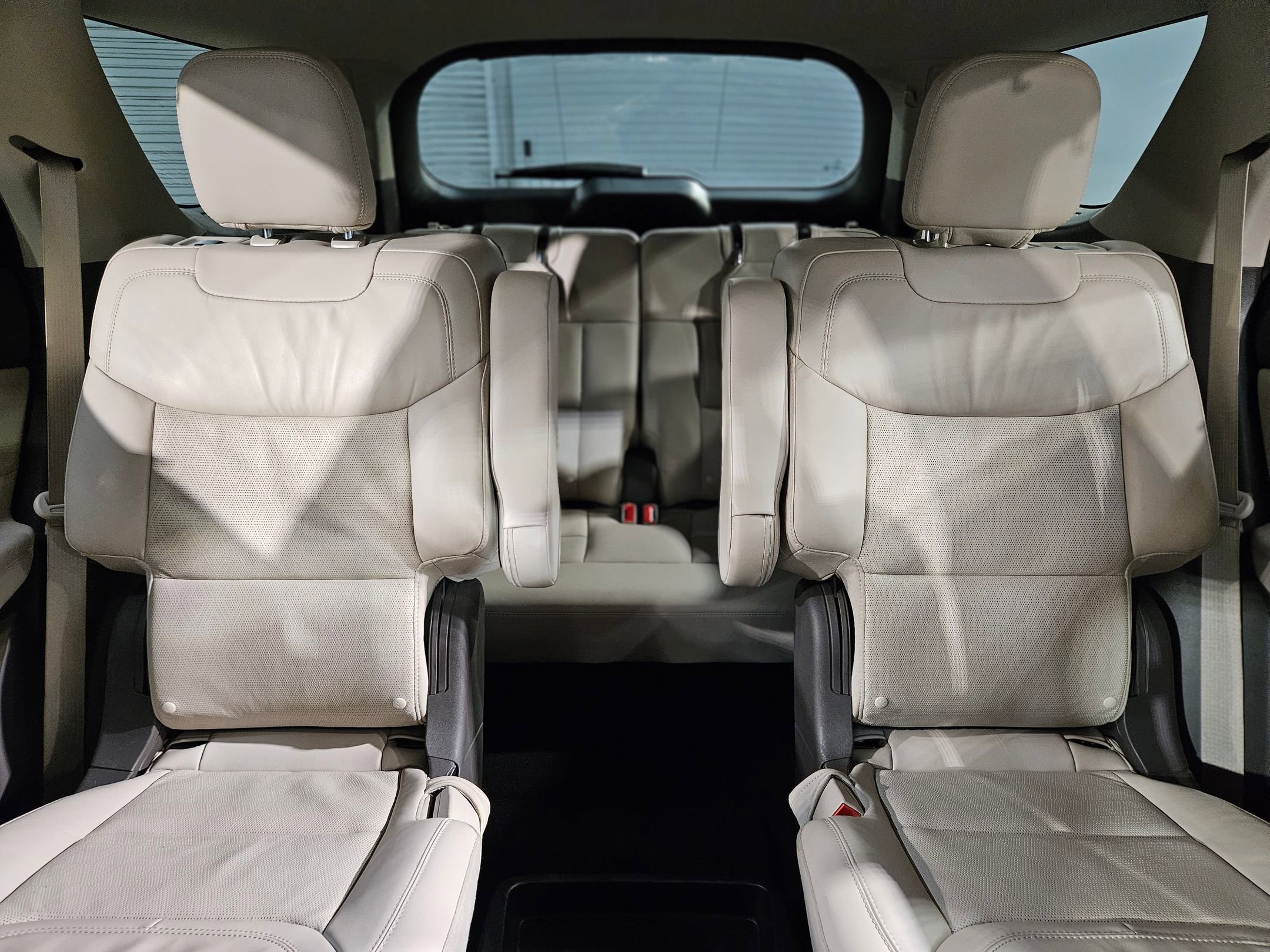 Used 2020 Ford Explorer Platinum image 13