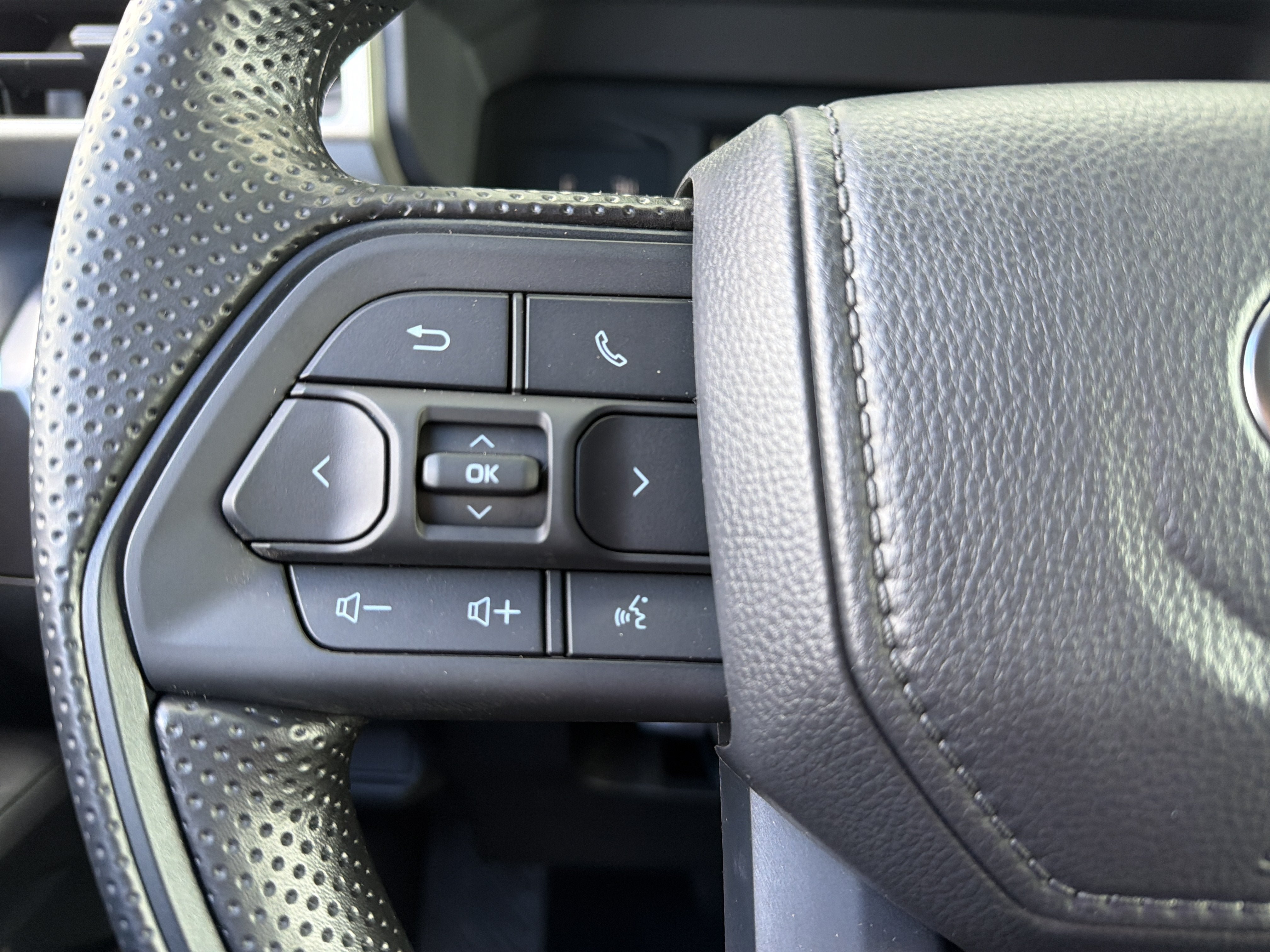 New 2026 Toyota Tacoma SR5 AWD/4WD image 17