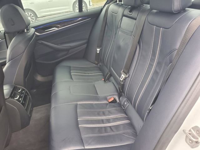 Used 2017 BMW 530i xDrive image 30