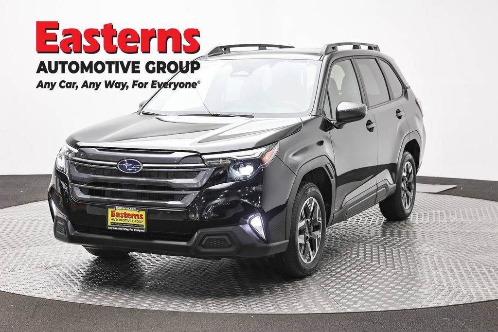 Used 2025 Subaru Forester Premium AWD/4WD image 2