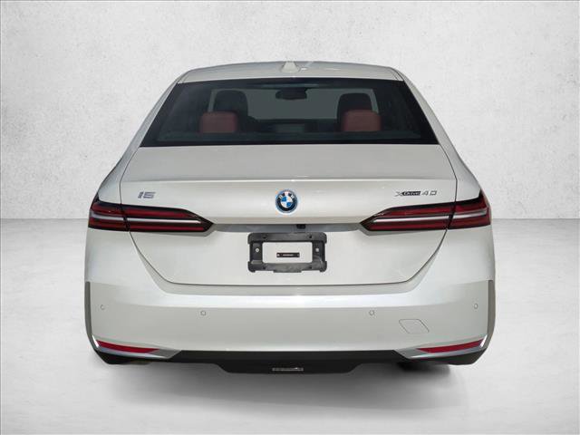 New 2026 BMW i5 eDrive40 image 8