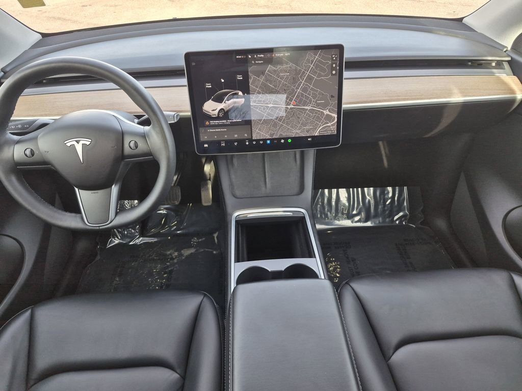 Used 2021 Tesla Model Y Long Range image 13