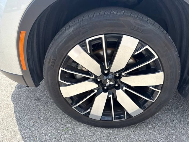 Used 2025 Mitsubishi Outlander SE FWD image 22